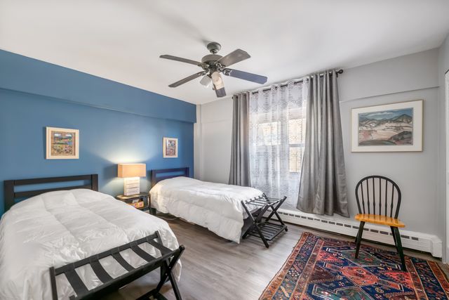 4950 N Marine Drive 1009, Chicago, IL 60640