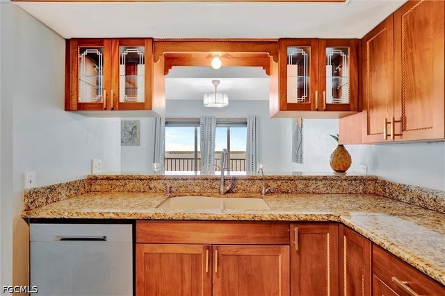 1901 Clifford ST 1001, Fort Myers, FL 33901