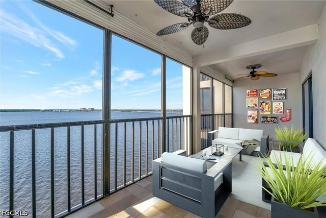 1901 Clifford ST 1001, Fort Myers, FL 33901
