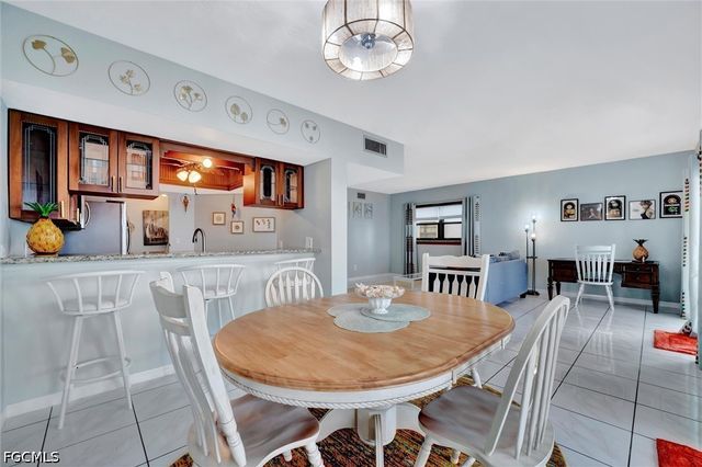 1901 Clifford ST 1001, Fort Myers, FL 33901