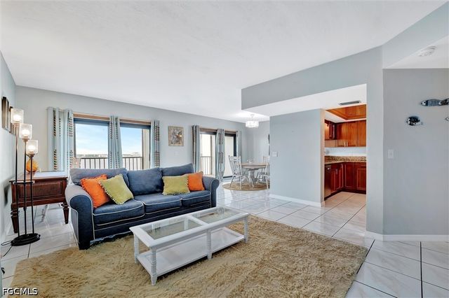 1901 Clifford ST 1001, Fort Myers, FL 33901
