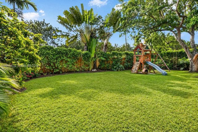 3613 Starboard Avenue, Cooper City, FL 33026