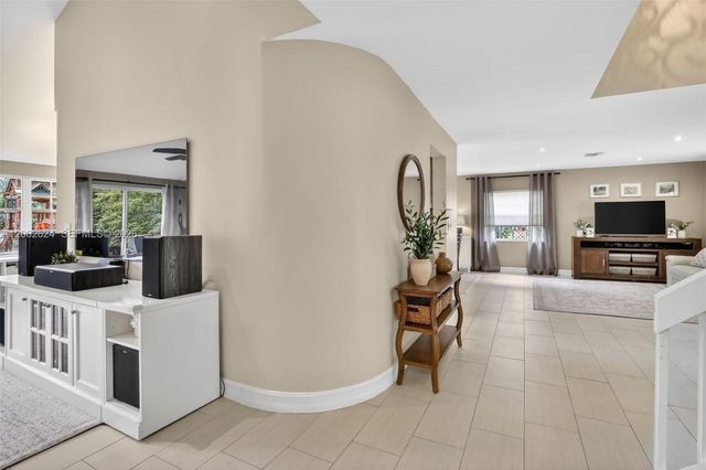 3613 Starboard Avenue, Cooper City, FL 33026