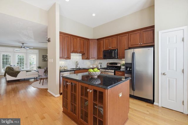 401 STANTON PL, Alexandria, VA 22304