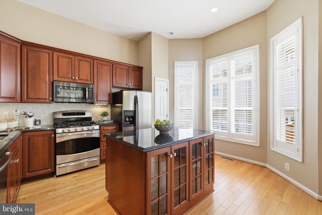 401 STANTON PL, Alexandria, VA 22304