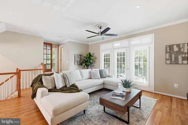 401 STANTON PL, Alexandria, VA 22304