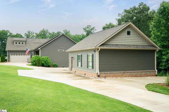 2 Anastasia Court, Easley, SC 29642