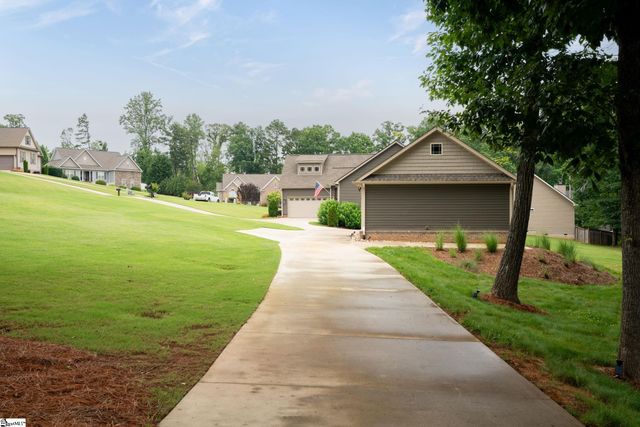 2 Anastasia Court, Easley, SC 29642