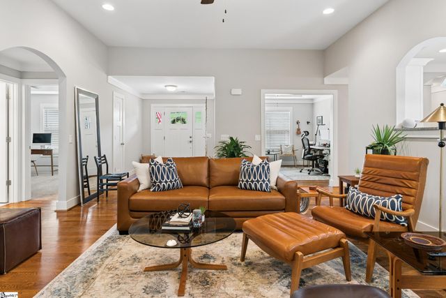 2 Anastasia Court, Easley, SC 29642