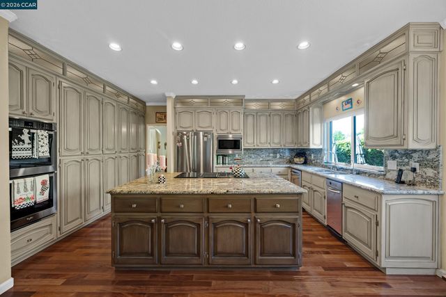 3655 Deer Trail Dr, Danville, CA 94506