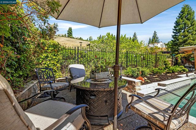 3655 Deer Trail Dr, Danville, CA 94506