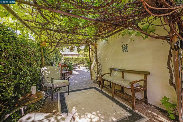 3655 Deer Trail Dr, Danville, CA 94506
