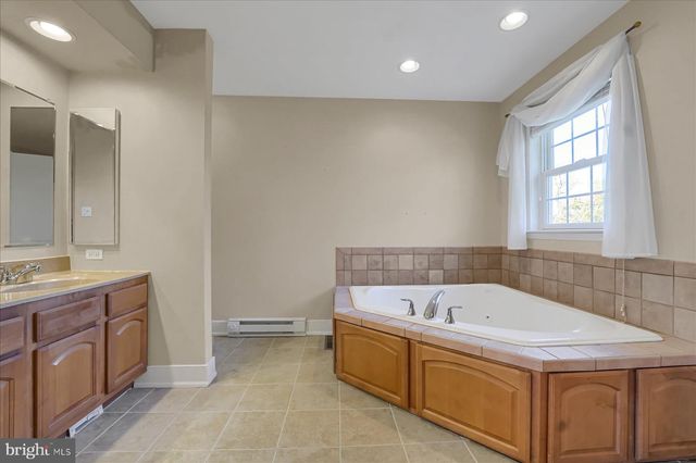 240 LORINDA LN, Bellefonte, PA 16823