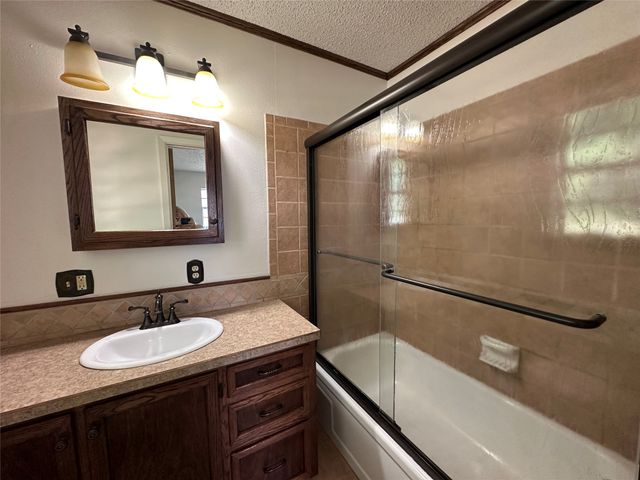 303 N Victor Street, Comanche, TX 76442