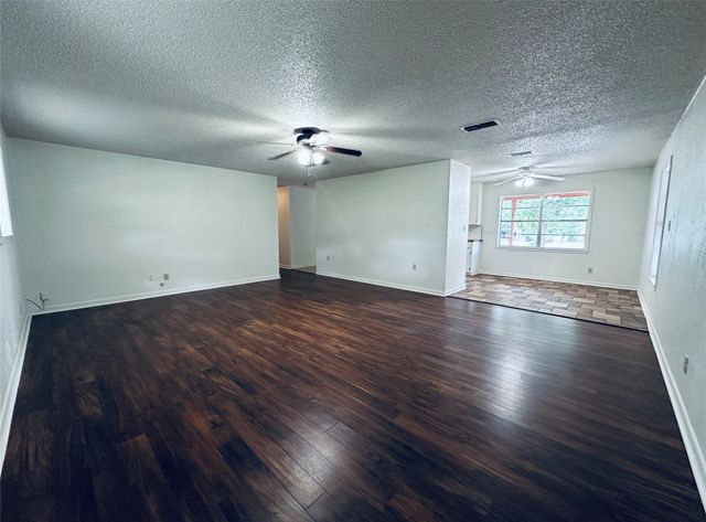 303 N Victor Street, Comanche, TX 76442
