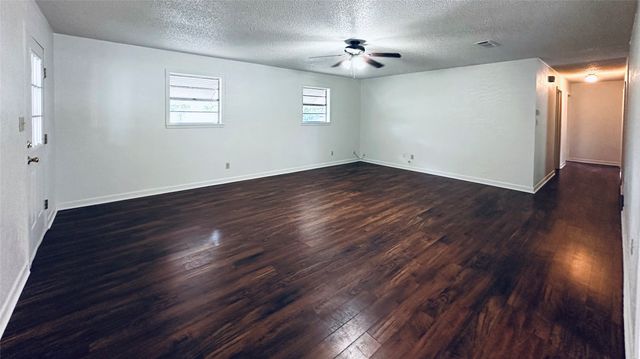 303 N Victor Street, Comanche, TX 76442