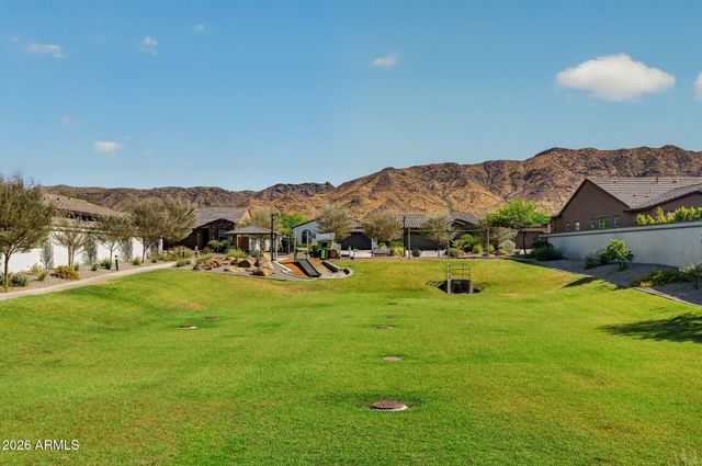 1651 W ESTES Way, Phoenix, AZ 85041