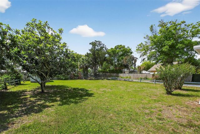 116 WOODLEY AVENUE, Edgewater, FL 32132