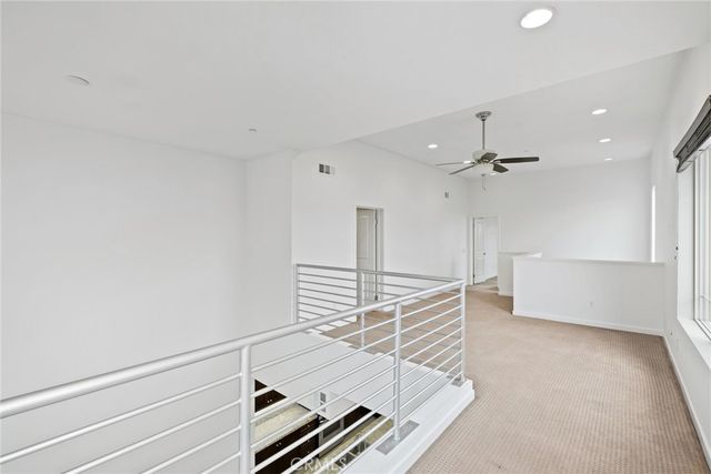 555 Rockefeller, Irvine, CA 92612