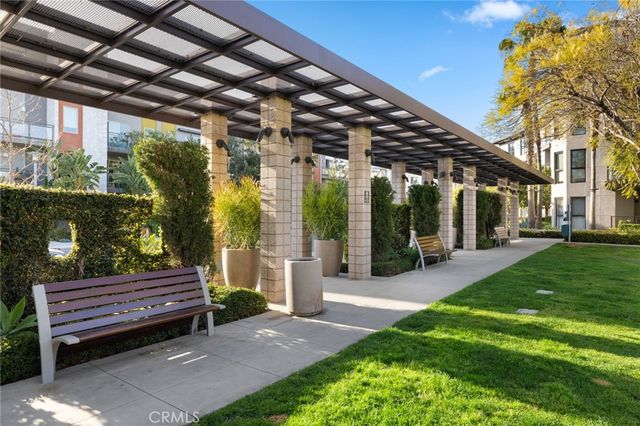555 Rockefeller, Irvine, CA 92612