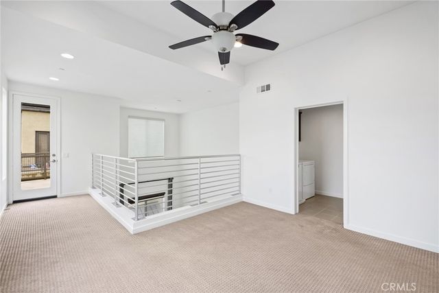 555 Rockefeller, Irvine, CA 92612