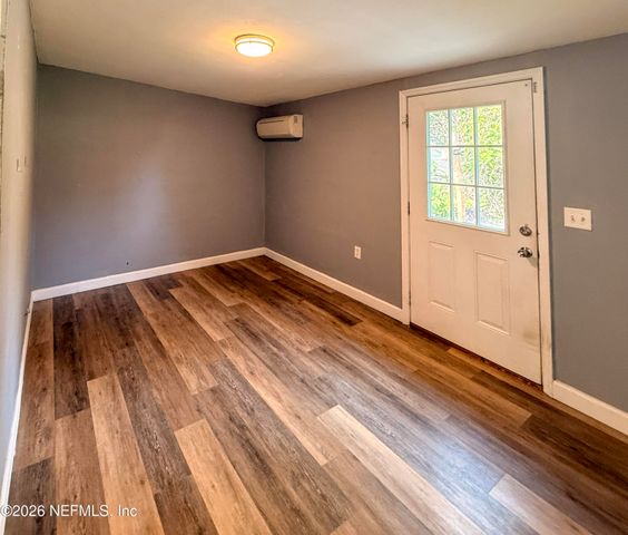 880 EMERALD Drive, Mount Dora, FL 32757
