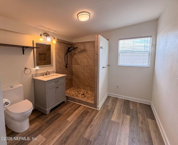 880 EMERALD Drive, Mount Dora, FL 32757