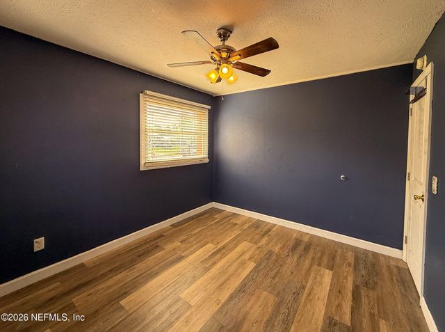 880 EMERALD Drive, Mount Dora, FL 32757