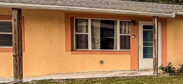 880 EMERALD Drive, Mount Dora, FL 32757