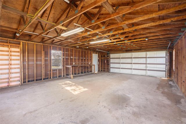 956 Lightfoot Road, Lufkin, TX 75901