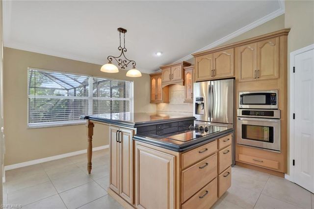 17171 Key Vizcaya CT, Fort Myers, FL 33908