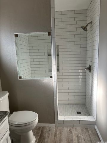 2021 Lime Creek, Kerrville, TX 78028