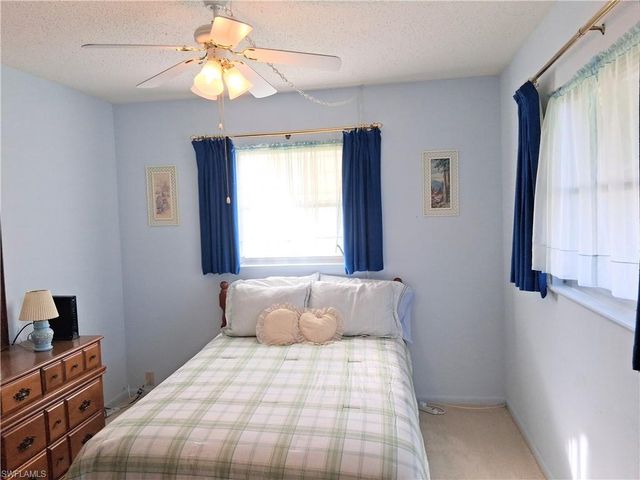 2 Tangelo CT, Lehigh Acres, FL 33936