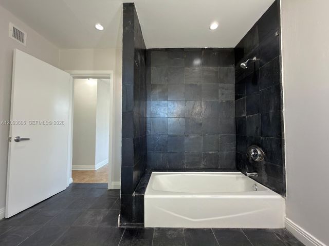 1325 NW 11th Ct, Fort Lauderdale, FL 33311