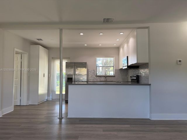 1325 NW 11th Ct, Fort Lauderdale, FL 33311