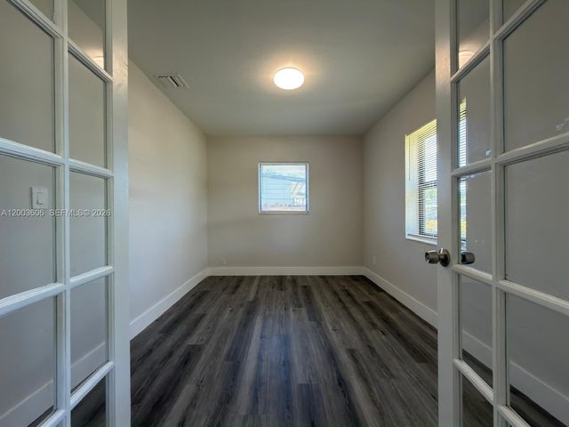 1325 NW 11th Ct, Fort Lauderdale, FL 33311