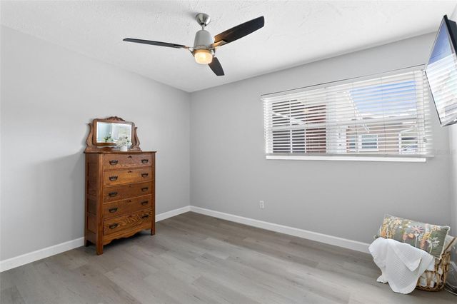 620 LAKE DRIVE, Oviedo, FL 32766