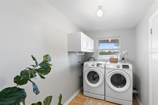 620 LAKE DRIVE, Oviedo, FL 32766