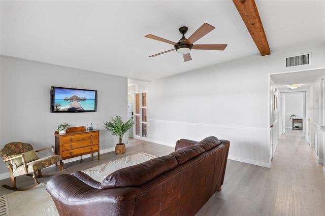 620 LAKE DRIVE, Oviedo, FL 32766