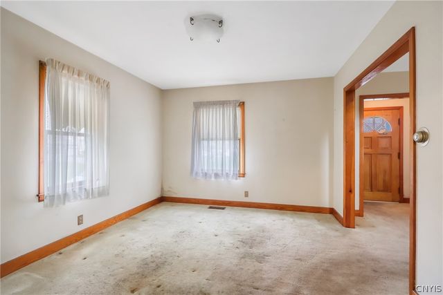 112 Gillespie Avenue, Camillus, NY 13219