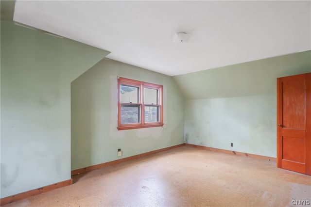 112 Gillespie Avenue, Camillus, NY 13219