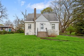112 Gillespie Avenue, Camillus, NY 13219