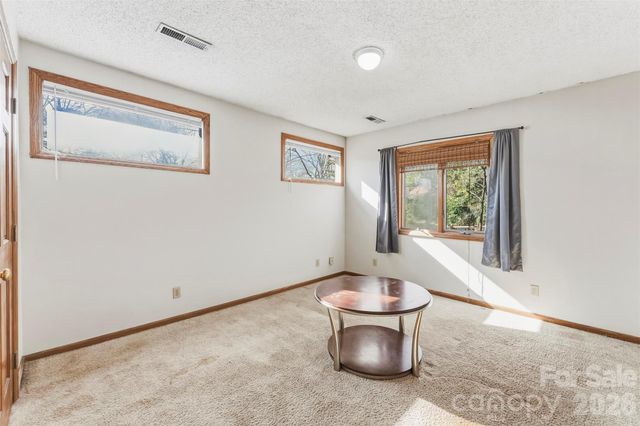 10 Thornwood Court, Clover, SC 29710