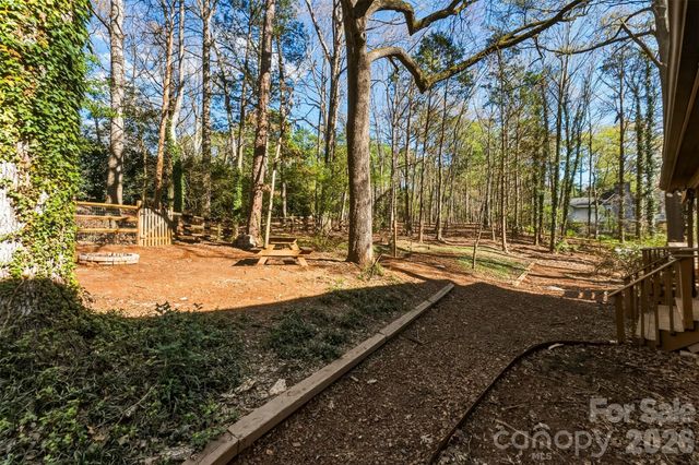 10 Thornwood Court, Clover, SC 29710