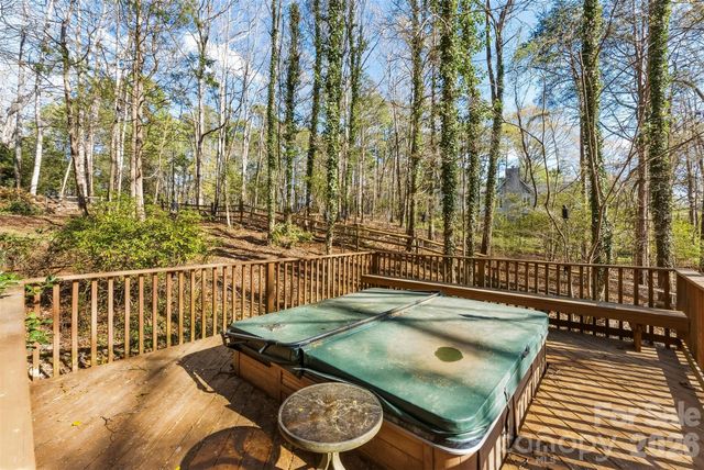 10 Thornwood Court, Clover, SC 29710