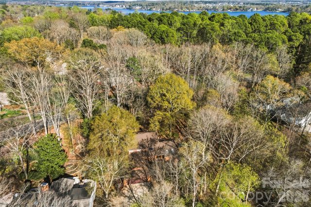 10 Thornwood Court, Clover, SC 29710