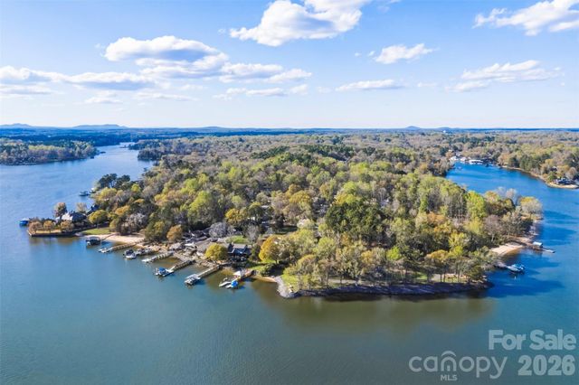 10 Thornwood Court, Clover, SC 29710