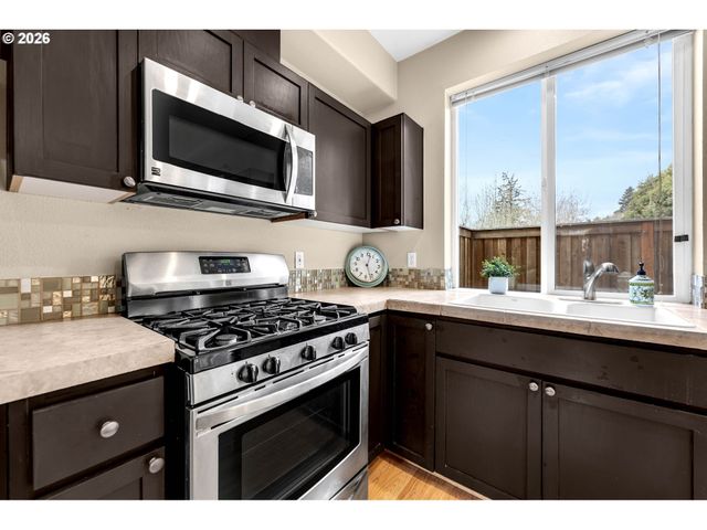 6429 Sw VINWOOD Ter, Beaverton, OR 97078