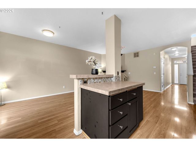 6429 Sw VINWOOD Ter, Beaverton, OR 97078