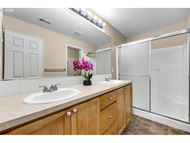 6429 Sw VINWOOD Ter, Beaverton, OR 97078